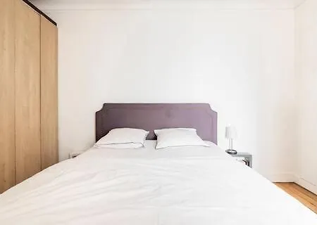 Parisien Solitaire -chambre D'hote Alloggio in famiglia *