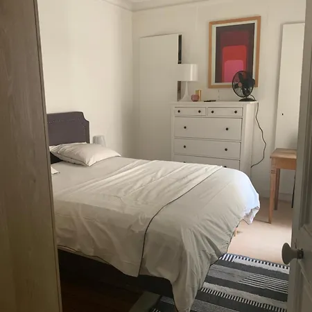 Parisien Solitaire -chambre D'hote *